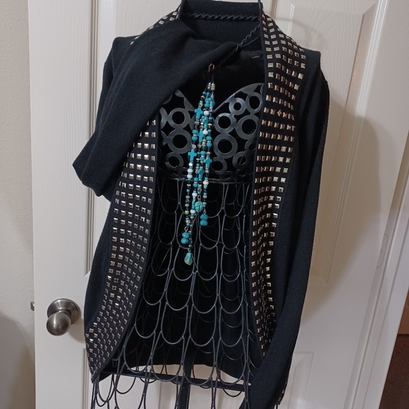 Silver-Studded Cardigan - Picture 5 of 9